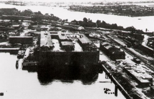 Файл:1 5121 500x400 elbe-ii 1945.jpg