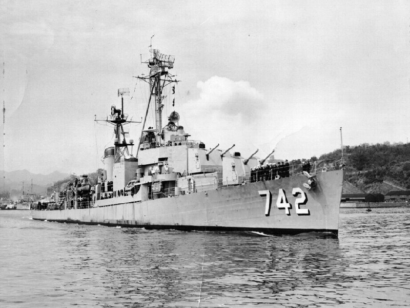 Файл:DD-742.jpg