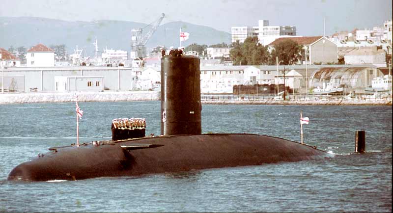 Файл:HMS Warspite entering Gibraltar Feb1970.jpg