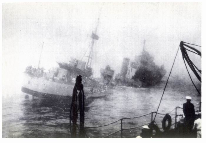 Файл:Sinking ARA Corrientes.jpg