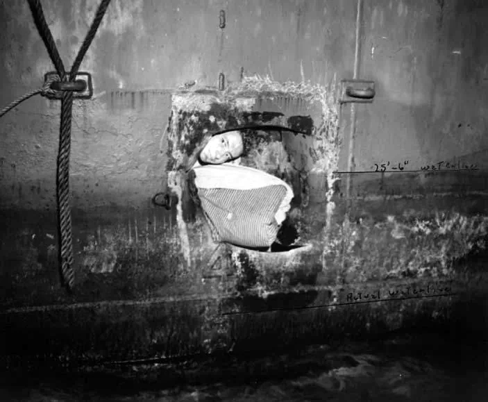 Файл:USS Honolulu 28.jpg