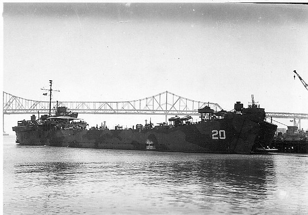 Файл:USS LST-20.jpg
