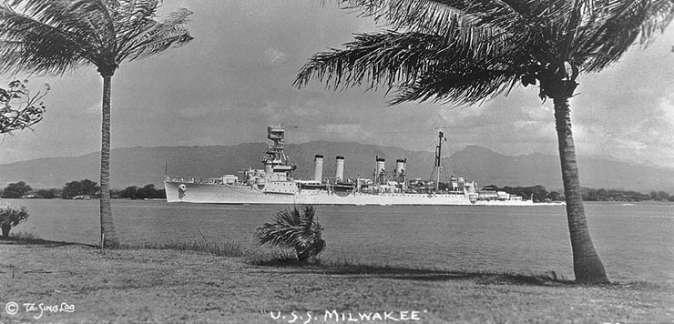 Файл:USS Milwaukee 03.jpg