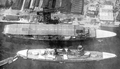 Akagi до модернизации стоит в порту рядом с линкором класса Nagato