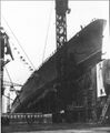 Корпус легкого крейсера «Чкалов» перед спуском на воду. Октябрь 1947 года.