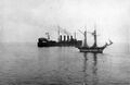 Крейсер «Россия» и шхуна Айа-мару 26 апреля 1905