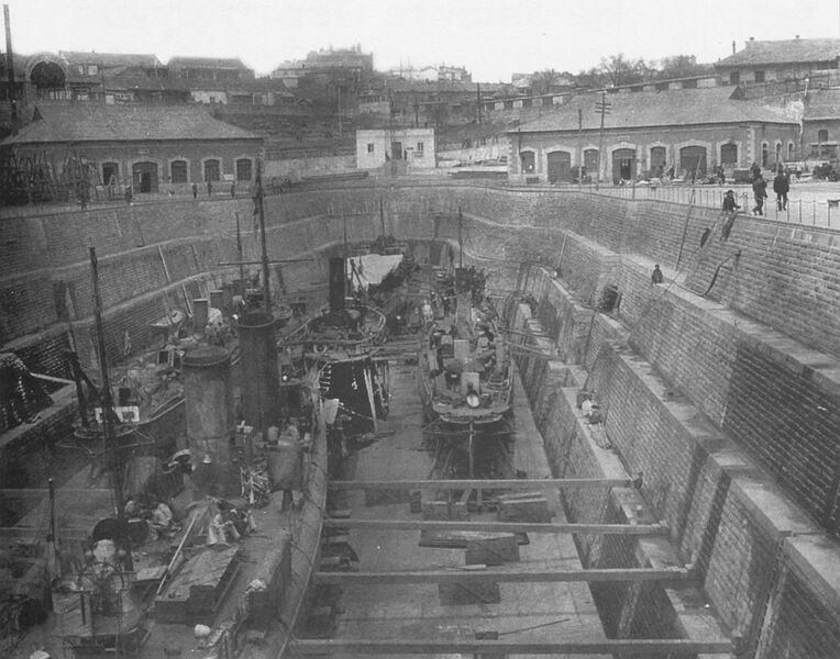 Файл:Миноносец Лейтенант Бураков 12.jpg