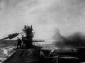 Подводная лодка U-47 ведет огонь из орудия в Северной Атлантике