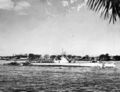 Подводная лодка USS Rasher (SS-269) прибывает в Перл-Харбор 3 сентября 1944 года.