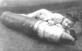 Снаряды орудий главного калибра на палубе линкора «Гангут»