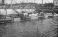 Подводные лодки «Нерпа» и «Тюлень», 1915 год, видны андреевские флаги на рубках, отличительный знак, вскоре закрашенный