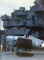 F6F-3 Hellcat готовят к запуску