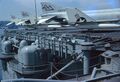 Две установки орудий 127 мм/54 Mark 42 по правому борту авианосца