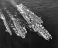 Авианосец Coral Sea во время дозаправки в море, 1962 год