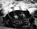 40-мм зенитная установка Bofors на борту USS South Dakota во время сражения у островов Санта Круз, октябрь 1942 г.