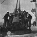 Зенитные 102-мм орудия на ARA 25 de Mayo.
