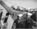Орудийный расчет, награжденный Военно-морским Крестом