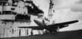 Прототип истребителя Supermarine Attacker на палубе авианосца HMS Illustrious в октябре 1947 года
