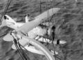 AB-3 поднимают на борт корабля