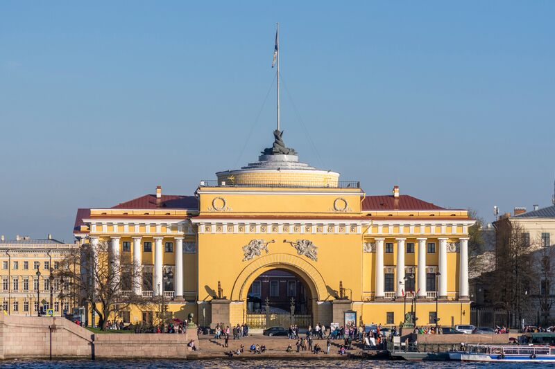 Файл:Admiralty Eastern Wing SPB.jpg
