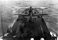 Запуск самолета Sopwith Pup со стартовой платформы HMS Penelope, 1918 г.