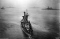 Линейный крейсер HMAS Australia, справа HMS Tiger. 1917 г.