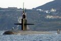 Подводная лодка ВМС США входит в бухту военно-морской базы Норфолк.