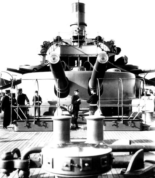 Файл:Bb3 13inch guns.jpg