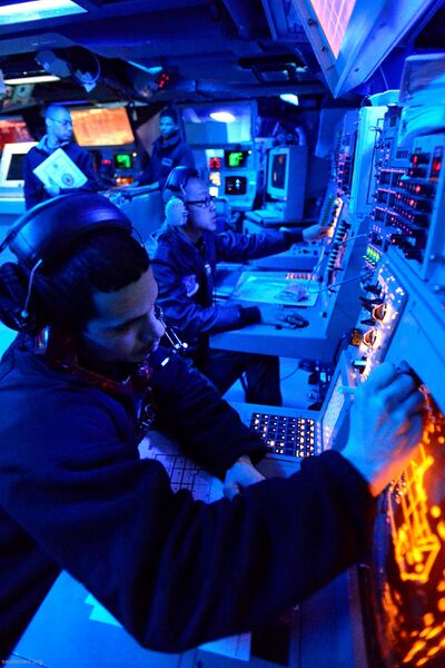 Файл:DDG-56-USS-John-S-McCain-023.jpg