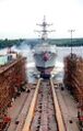 USS John S. McCain (DDG-56) при спуске на воду со стапеля 26 сентября 1992 года.
