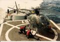 Вертолет MD-500 на взлетно-посадочной площадке эсминца ВМС Испании D-61 SPS Churruca (бывший USS DD-711 Eugene A. Greene (1945))