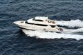 Яхта типа FlyBridge
