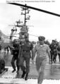 Генерал Уильям Чайлдз Уэстморленд на борту USS Princeton (LPH-5) конец 1964 года.