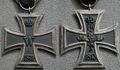 Железный крест образца 1870 года 2-го класса с подвижным ушком. Аверс и реверс.