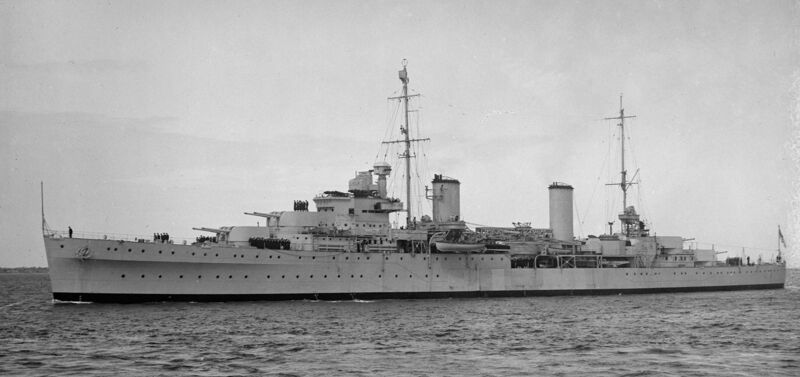 Файл:HMAS Hobart SLV AllanGreen.jpg