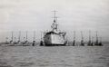Тендер HMS Medway в окружении подводных лодок