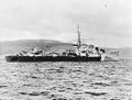 Эсминец HMS Opportune на рейде.