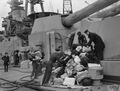 Вещевое имущество погружено. Ливерпуль, октябрь 1941.