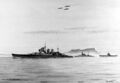 Линейный крейсер HMS Renown, линкор HMS Malaya и авианосец HMS Ark Royal в 1941 году. Рисунок современника