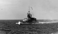 Линейный крейсер HMS Renown на полном ходу во время боя у мыса Спартивенто, 27 ноября 1940 г.