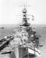 Носовые 381-мм башни линейного крейсера HMS Repulse.