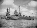 HMS Resolution (слева) с демонтированными орудиями главного калибра. Справа - HMS Valiant. 1946.