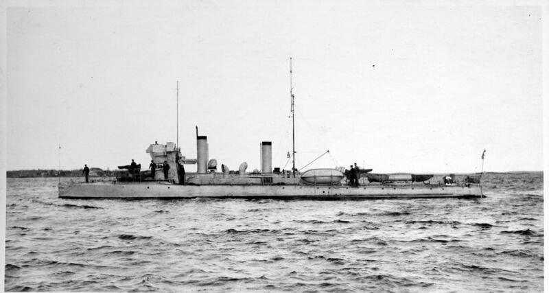Файл:HMS Spica.jpg