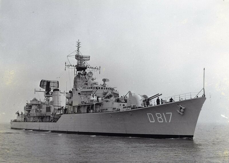 Файл:Hr.Ms. Utrecht (D817) (2158 013646).jpg