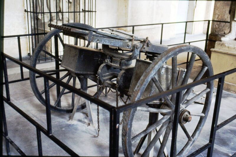 Файл:Invalides-film136jpg.jpg