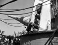 Сборка 406-мм башни линкора USS Iowa. Верфь Нью-Йорка, октябрь 1942 г.