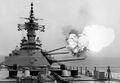 Стрельба из носовых 406-мм башен линкора 'USS New Jersey, 14 марта 1969 г.