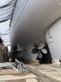 Винты и руль левого борта линкора USS New Jersey.