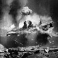 IJN Ise под атакой палубной авиации ВМС США. Куре, Япония. 24 июля 1945 год