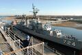 Эсминец USS Laffey DD-724 в качестве корабля-музея, США, г. Чарльстон, Южная Каролина.
